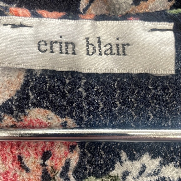 Floral Print Navy Top - Picture 6 of 6